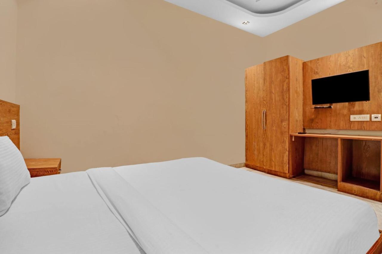 Airport Hotel Goodluck Νέο Δελχί Εξωτερικό φωτογραφία